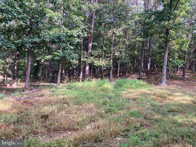 LIGHT RD, Winchester, VA 22603