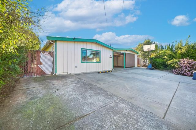 40161 Kelly Street, Fremont, CA 94538