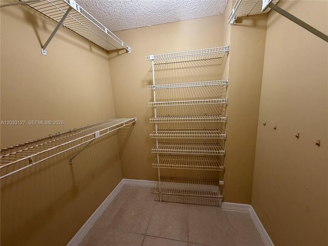 3100 N Course Ln 208, Pompano Beach, FL 33069