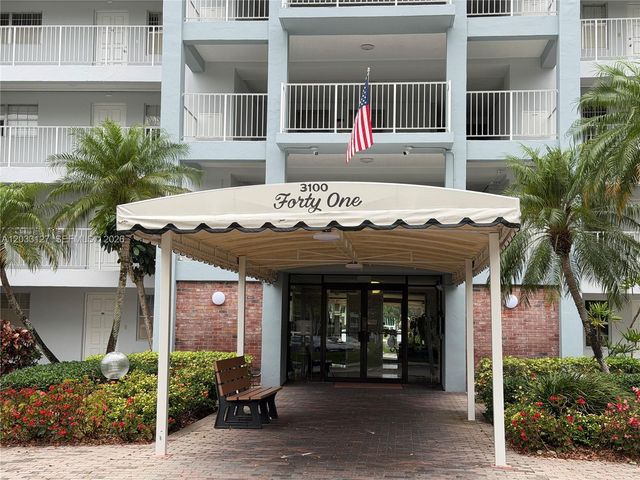 3100 N Course Ln 208, Pompano Beach, FL 33069