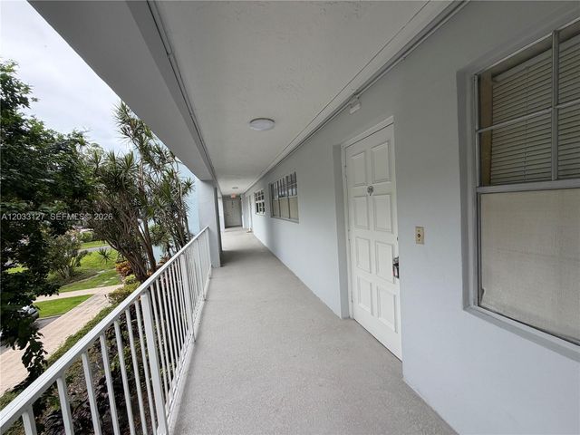 3100 N Course Ln 208, Pompano Beach, FL 33069
