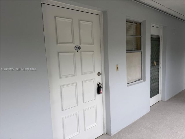 3100 N Course Ln 208, Pompano Beach, FL 33069