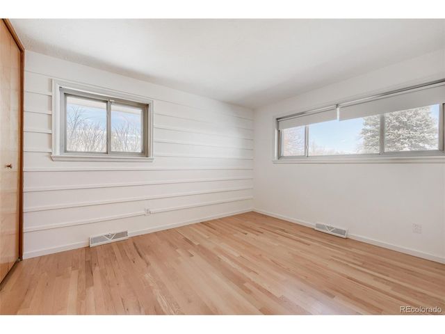 7660 S Sheridan Ct, Littleton, CO 80128