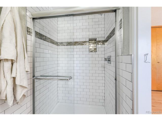 7660 S Sheridan Ct, Littleton, CO 80128