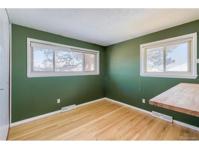 7660 S Sheridan Ct, Littleton, CO 80128