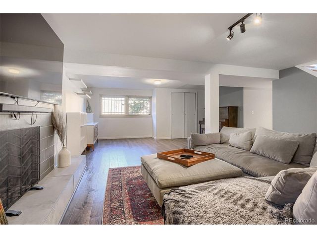 7660 S Sheridan Ct, Littleton, CO 80128