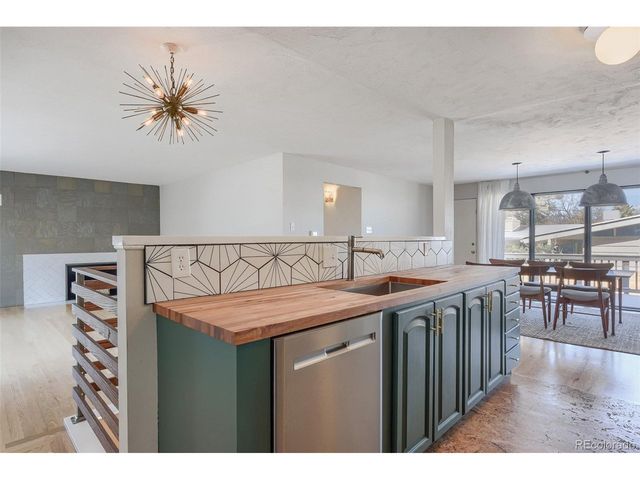 7660 S Sheridan Ct, Littleton, CO 80128