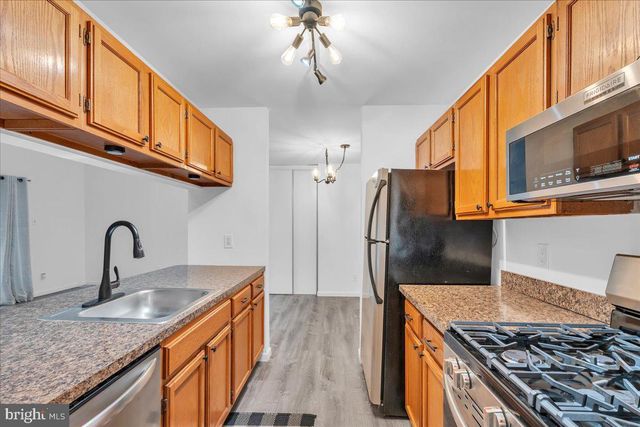 2102 THE WOODS, Cherry Hill, NJ 08003