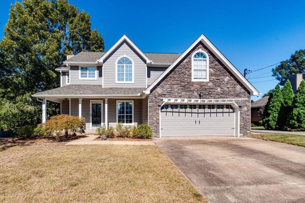 2221 Chimney Hills Drive, Soddy Daisy, TN 37379