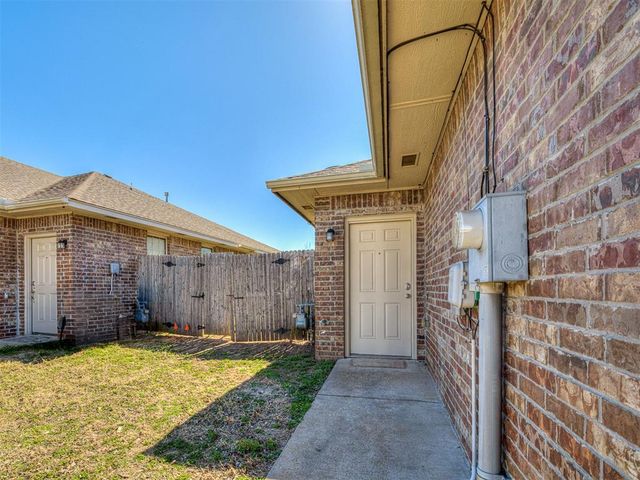 116 Ashley Drive 116 and 118, Edmond, OK 73003