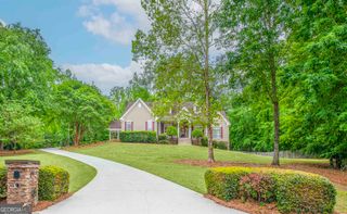 90 Cornish Trace Drive, Covington, GA 30014