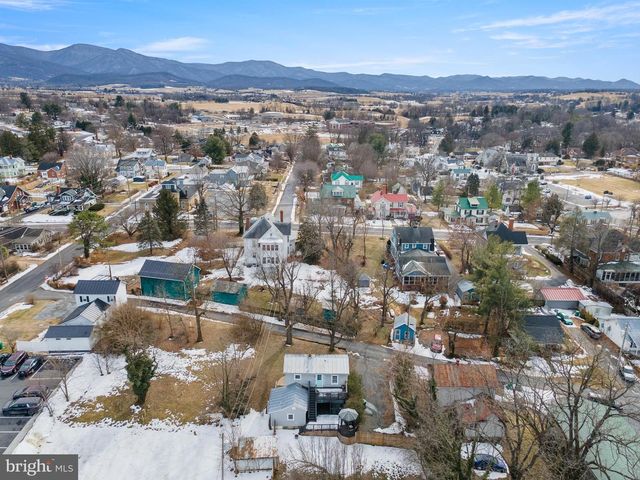 115 E PAGE ST, Luray, VA 22835