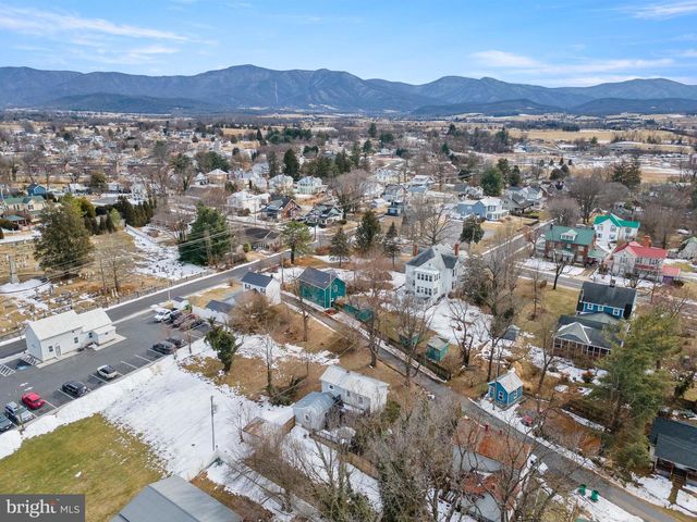 115 E PAGE ST, Luray, VA 22835