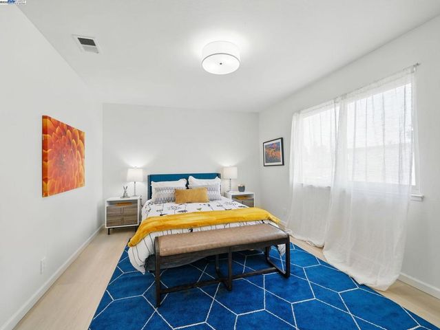 49 Paseo Grande E, San Lorenzo, CA 94580