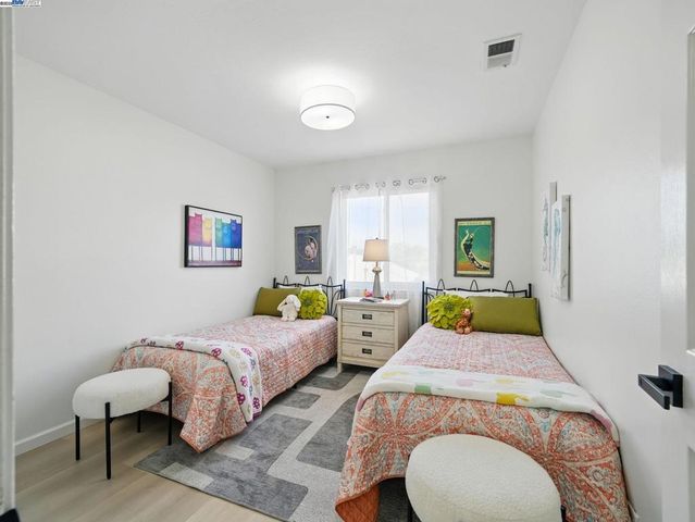 49 Paseo Grande E, San Lorenzo, CA 94580