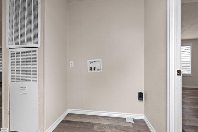 84 Ridgeway Drive, Conroe, TX 77303