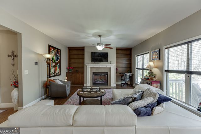 2201 Spring Sound Lane, Buford, GA 30519