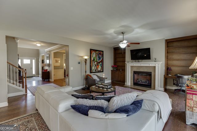 2201 Spring Sound Lane, Buford, GA 30519