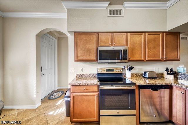 9830 Giaveno CIR 1615, Naples, FL 34113