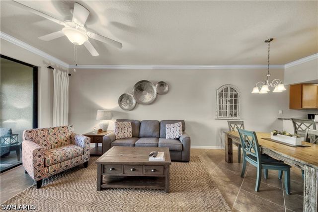 9830 Giaveno CIR 1615, Naples, FL 34113