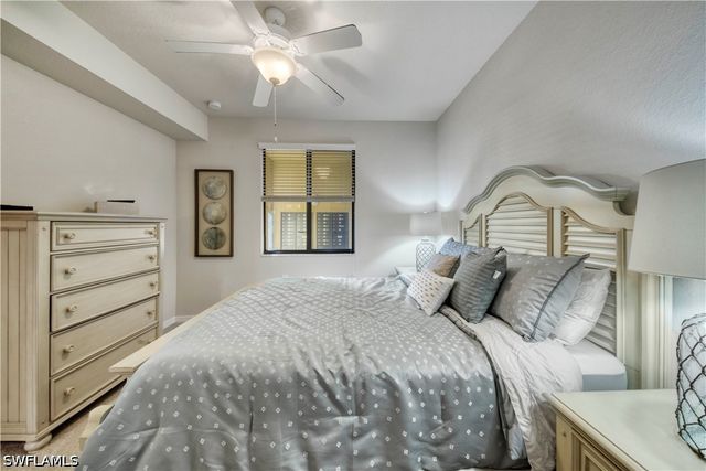 9830 Giaveno CIR 1615, Naples, FL 34113