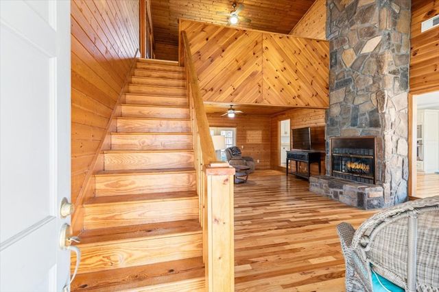 496 Floodtown Road, Chatsworth, GA 30705