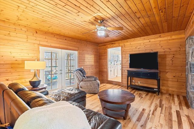 496 Floodtown Road, Chatsworth, GA 30705