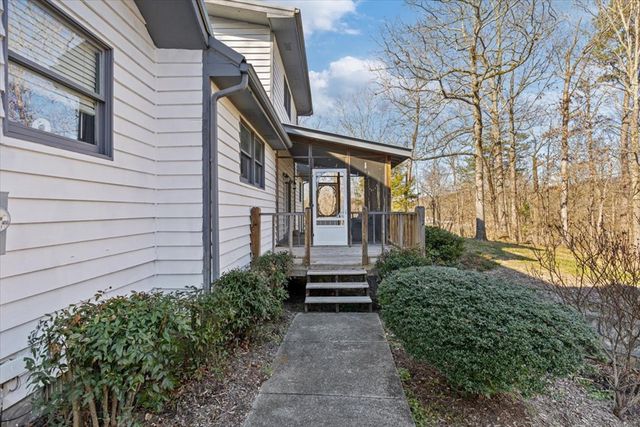 496 Floodtown Road, Chatsworth, GA 30705