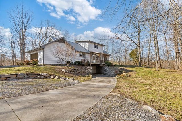 496 Floodtown Road, Chatsworth, GA 30705