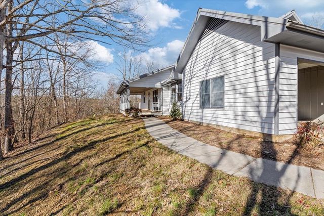 496 Floodtown Road, Chatsworth, GA 30705