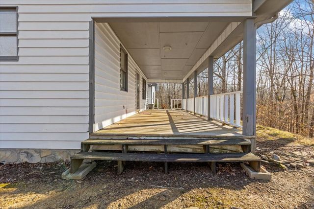496 Floodtown Road, Chatsworth, GA 30705