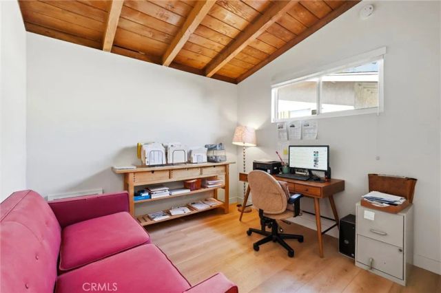 8452 Delco Avenue, Winnetka, CA 91306