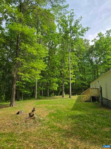 2335 DAVIS HWY, Mineral, VA 23117