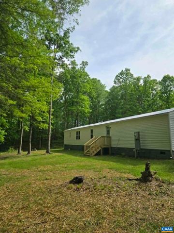 2335 DAVIS HWY, Mineral, VA 23117