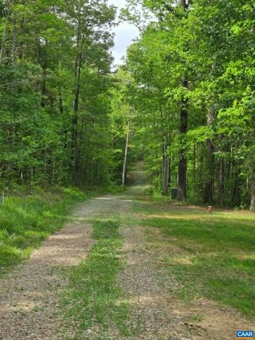 2335 DAVIS HWY, Mineral, VA 23117