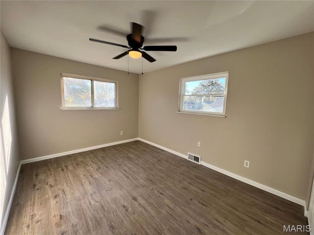 12 Trinity Lane, Florissant, MO 63031