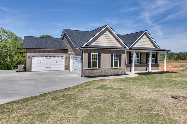 102 Powell Court, Easley, SC 29640