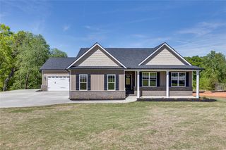 102 Powell Court, Easley, SC 29640