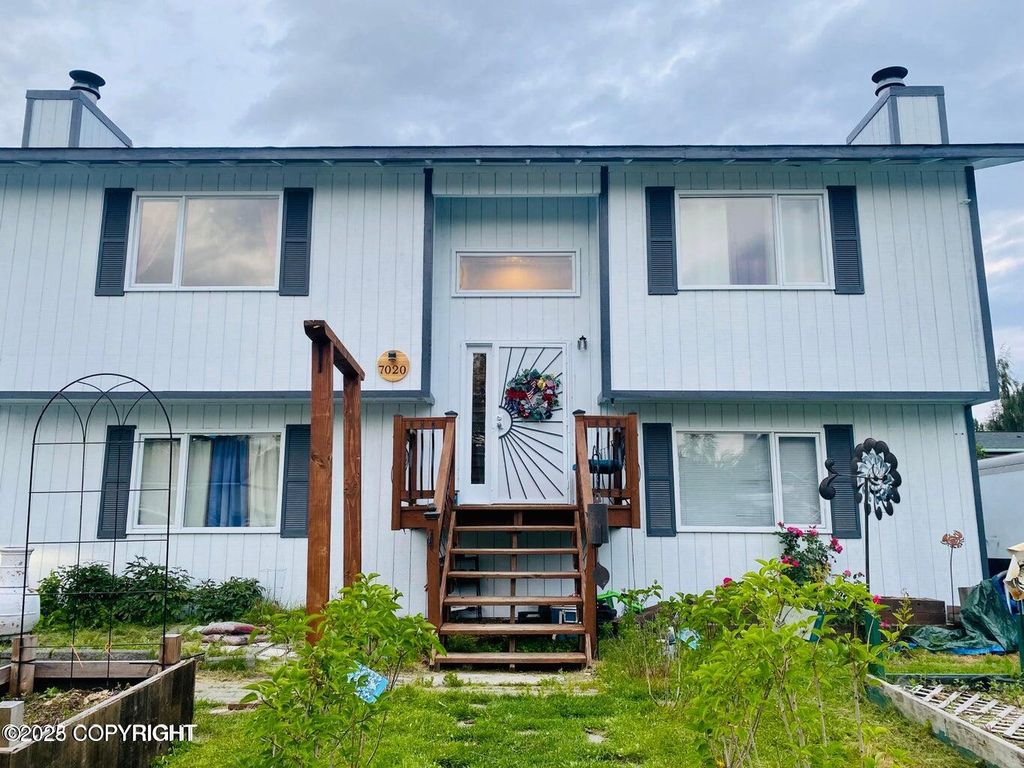 7020 Carline Circle, Anchorage, AK 99502