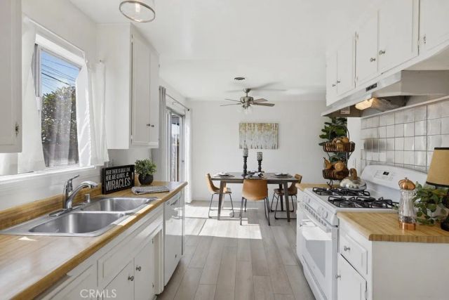 15852 Tullow, Huntington Beach, CA 92647