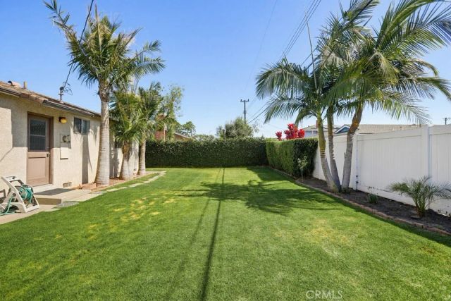 15852 Tullow, Huntington Beach, CA 92647