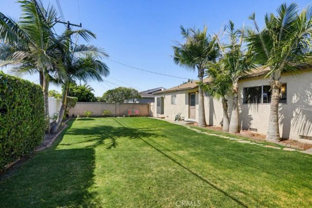 15852 Tullow, Huntington Beach, CA 92647