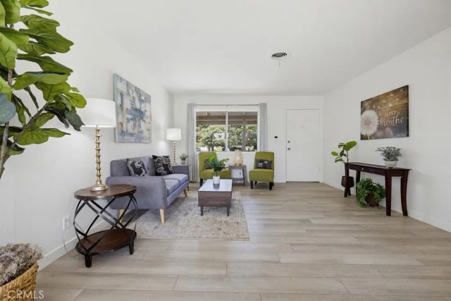 15852 Tullow, Huntington Beach, CA 92647