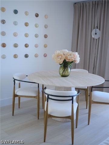 322 Harbour DR 104D, Naples, FL 34103