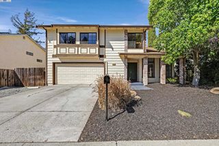 2555 Pine St, Martinez, CA 94553