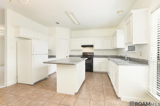 17282 Lake Park Ave, Baton Rouge, LA 70816