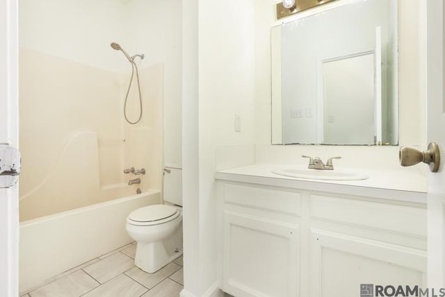 17282 Lake Park Ave, Baton Rouge, LA 70816