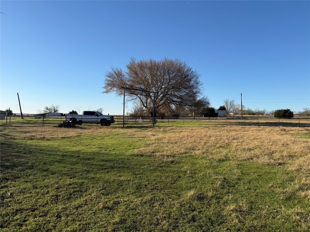 170 County Road 4678, Boyd, TX 76023
