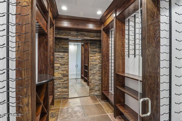 6134 N 44TH Street, Paradise Valley, AZ 85253