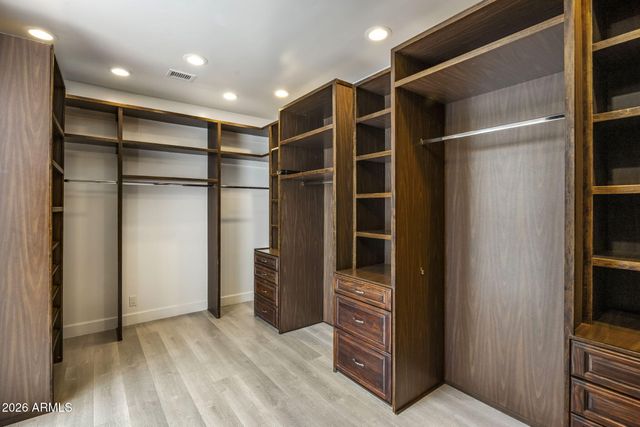 6134 N 44TH Street, Paradise Valley, AZ 85253